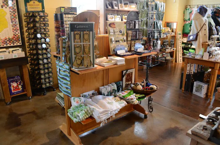 The Irish Boutique of Cedarburg 9