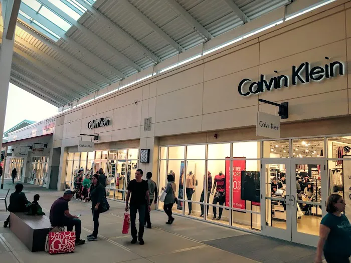 Express Factory Outlet 1