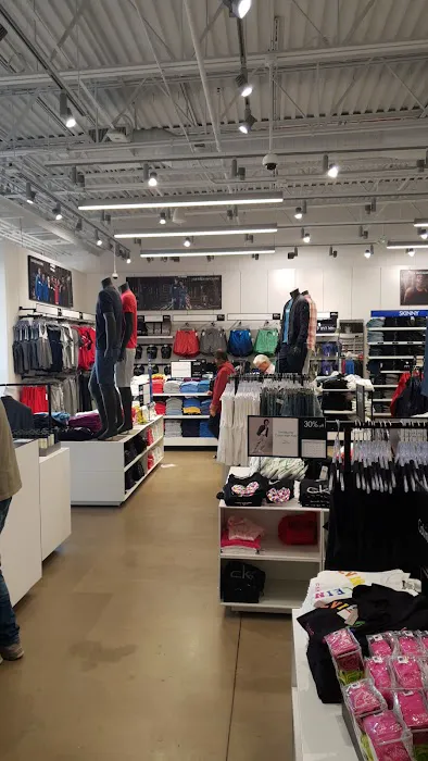 Express Factory Outlet 5