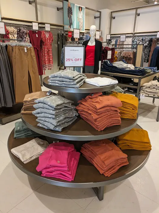 Express Factory Outlet 9
