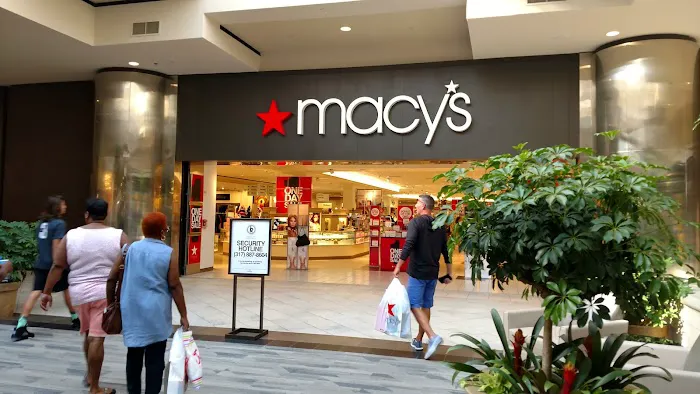 Macy's 0