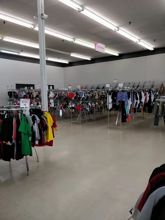 Discount Fashion Warehouse Kettering 5