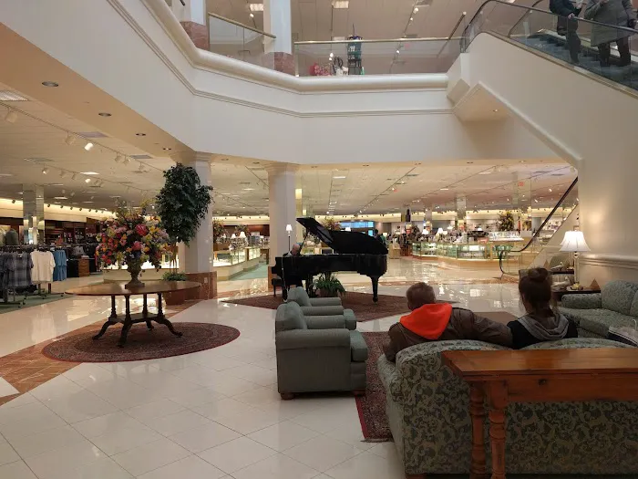 Von Maur 6