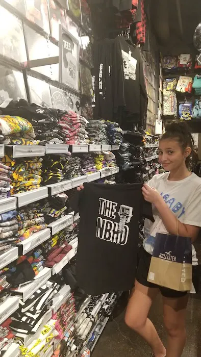 Hot Topic 1