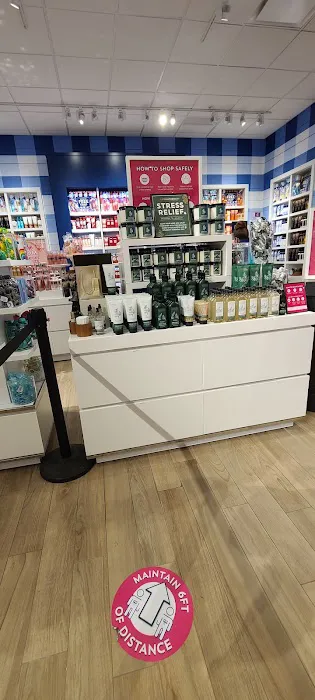 Bath & Body Works 4