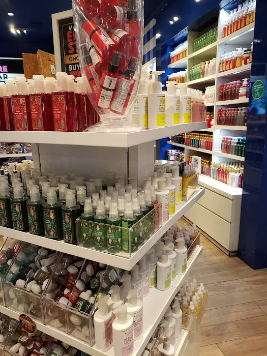 Bath & Body Works 9