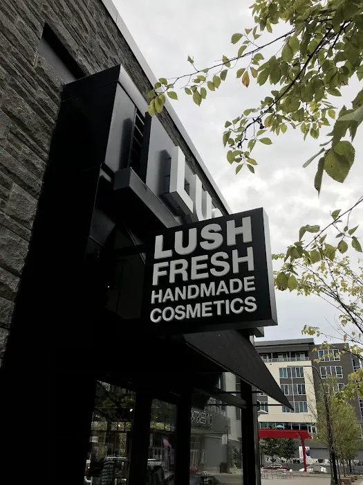 Lush Cosmetics Liberty Center 1