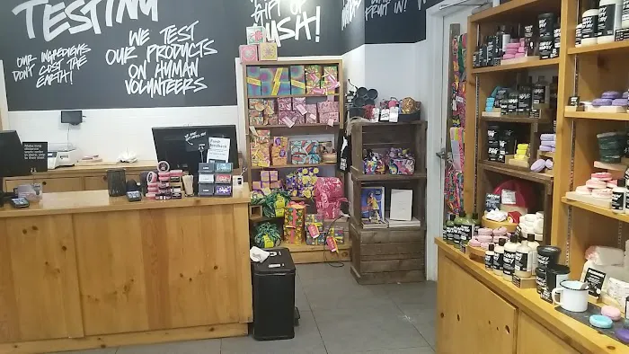 Lush Cosmetics Liberty Center 5