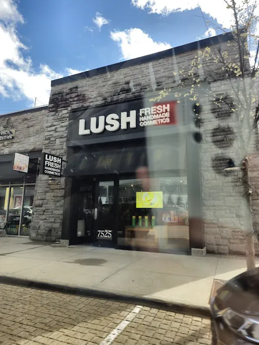 Lush Cosmetics Liberty Center 6