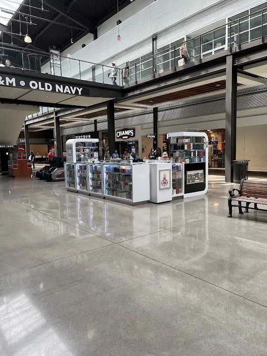 A & R Perfumes - Liberty Center 1