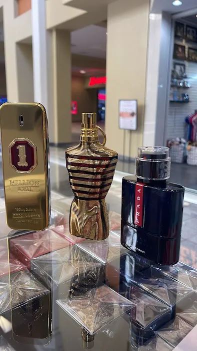 A & R Perfumes - Liberty Center 2
