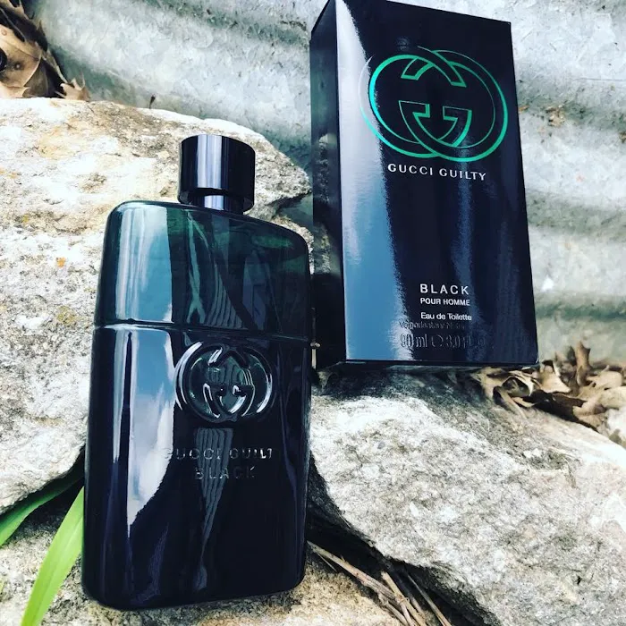 A & R Perfumes - Liberty Center 3