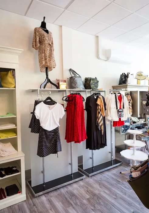 Alley Boutique 8