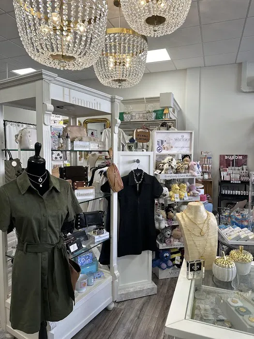Alley Boutique 9