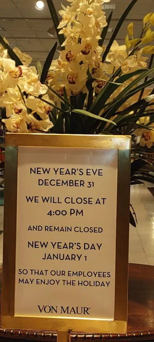 Von Maur 5