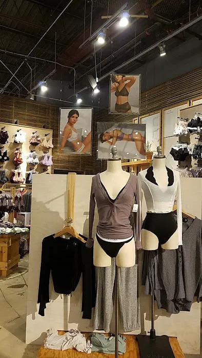 Urban Outfitters 4