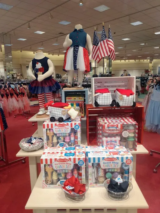 Von Maur 8
