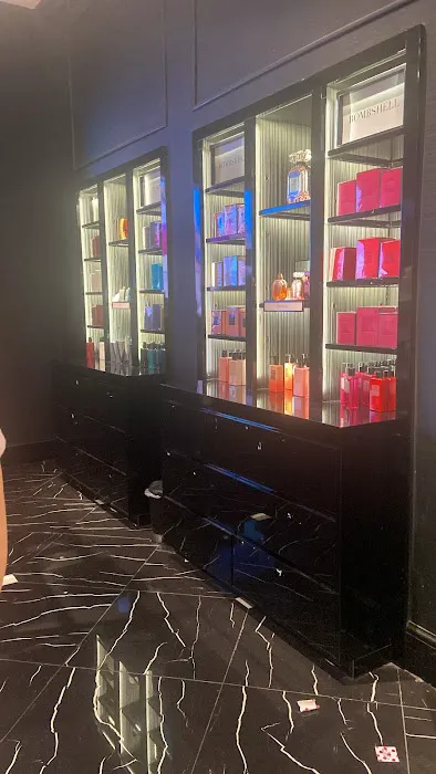 Victoria's Secret & PINK by Victoria's Secret 4