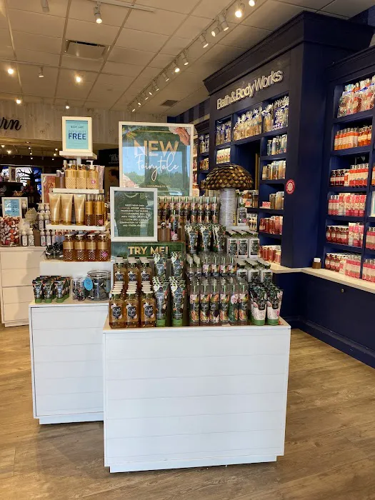 Bath & Body Works 4