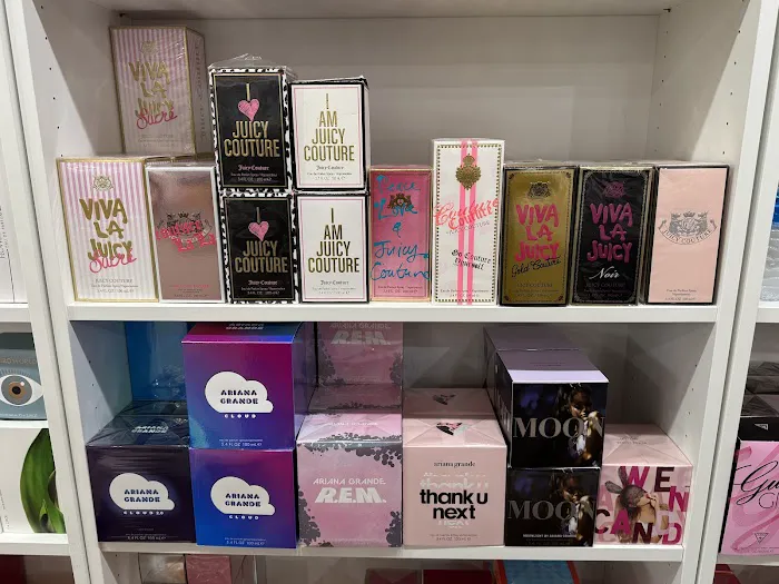 Perfume Palace 8