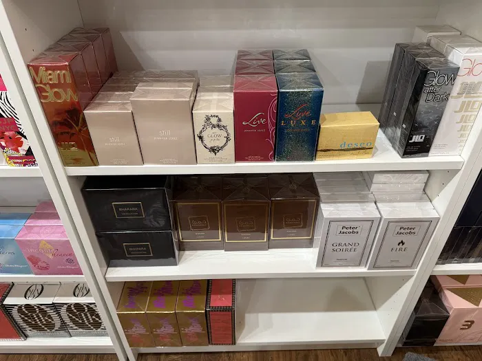 Perfume Palace 9