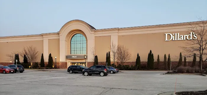 Dillard's: Shops At Fallen Timbers 4