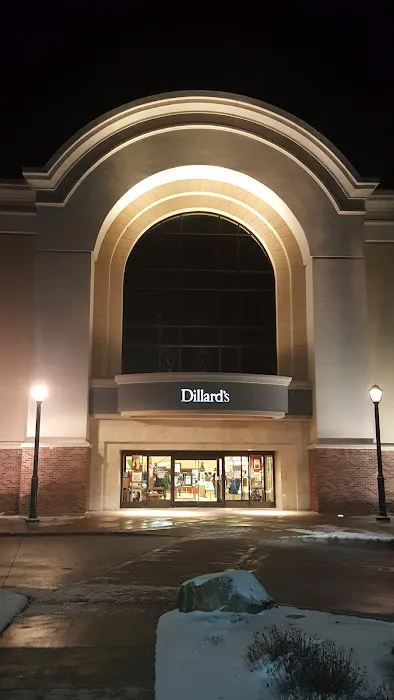Dillard's: Shops At Fallen Timbers 6