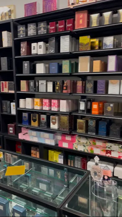 Dubai Store 8