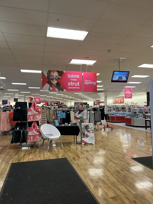 T.J. Maxx & HomeGoods 1