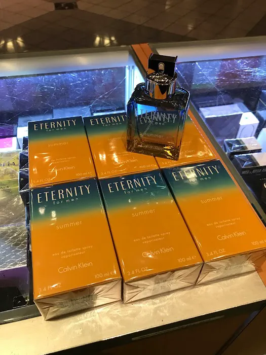 A & R Perfumes - Northgate Mall 4