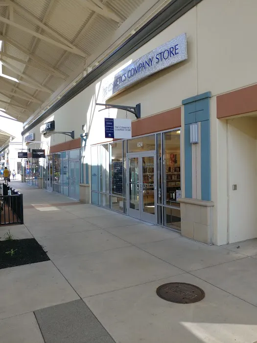 The Cosmetics Company Store 5