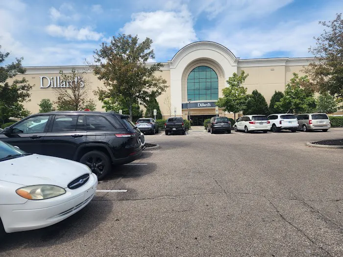 M·A·C Cosmetics - Dillard's 4