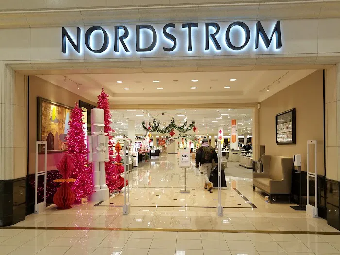 Nordstrom 0