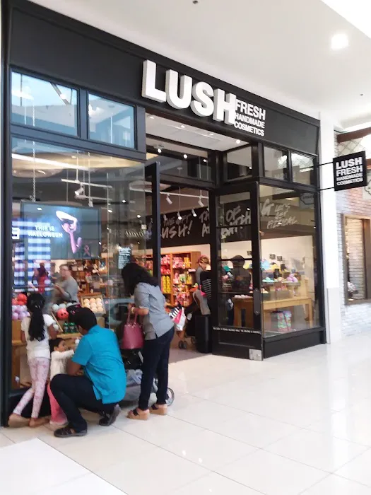 Lush Cosmetics Kenwood 0