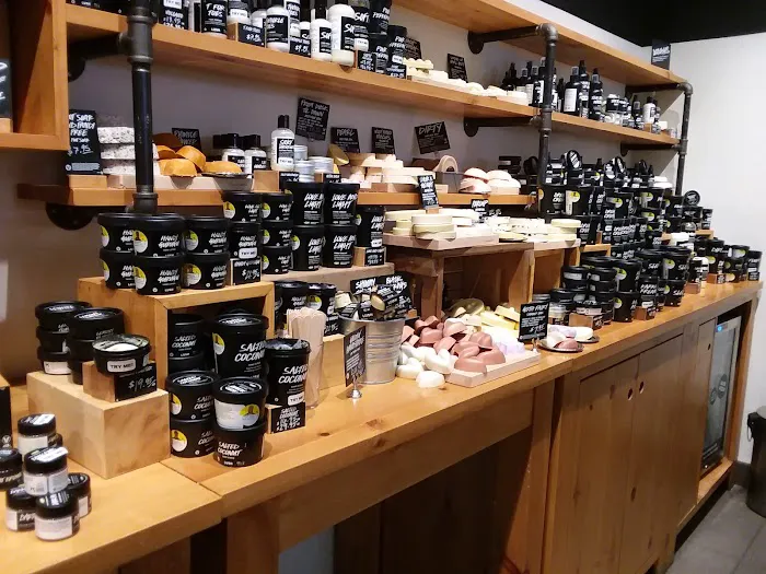 Lush Cosmetics Kenwood 3