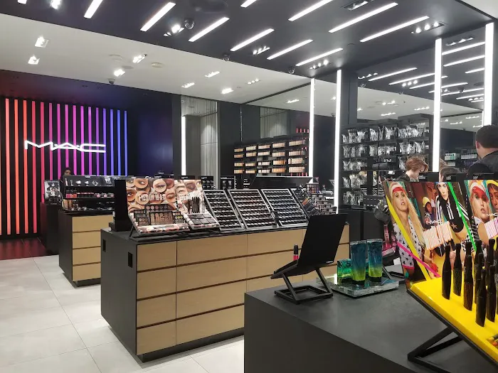 MAC Cosmetics 2