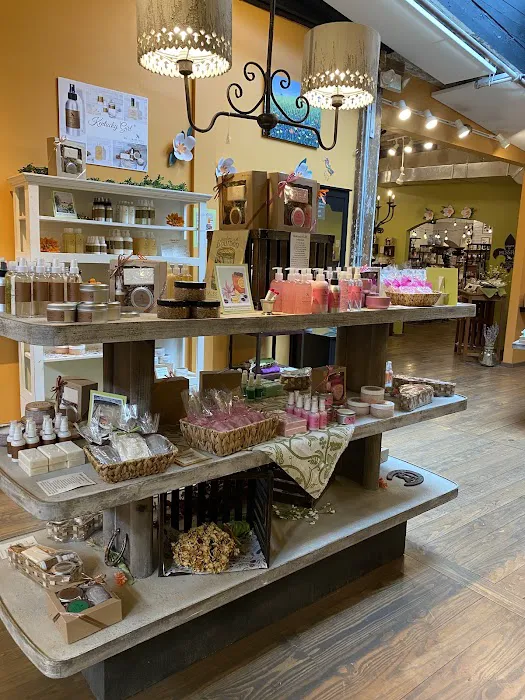 Moss Hill Bath & Body Collection 6