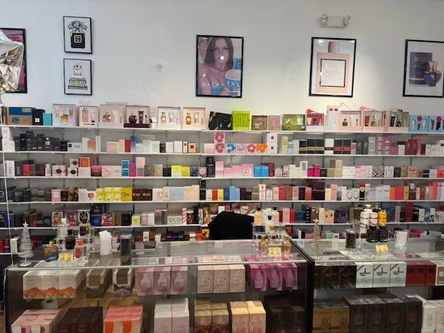 Fragrance World 5