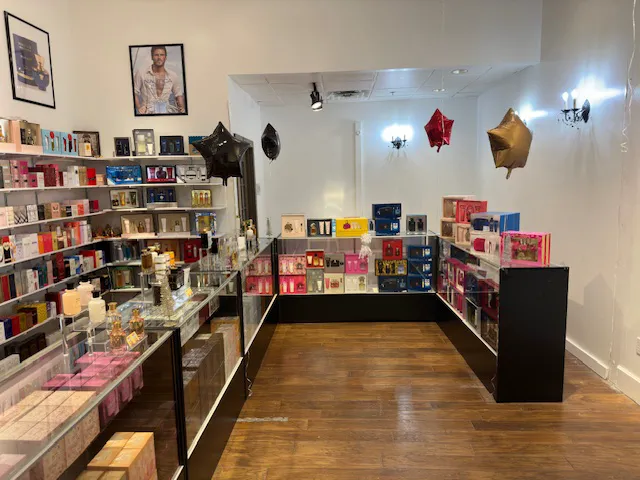 Fragrance World 4