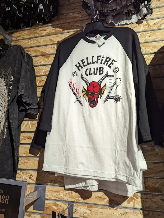 Hot Topic 3