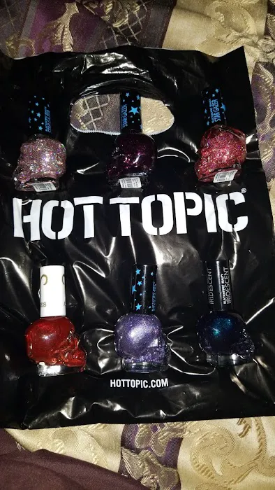 Hot Topic 7