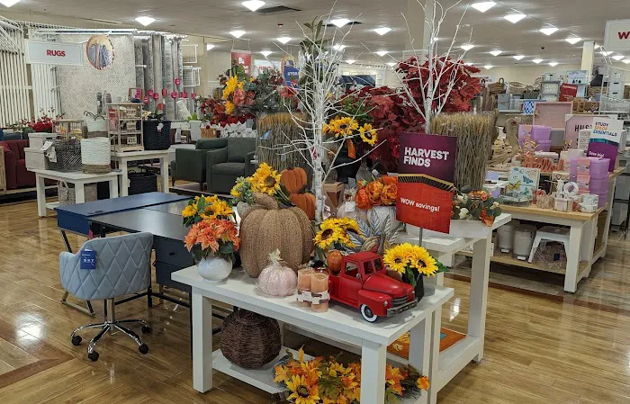Marshalls & HomeGoods 2