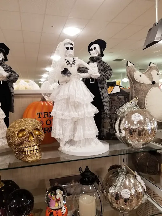 Marshalls & HomeGoods 1