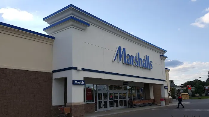 Marshalls & HomeGoods 0