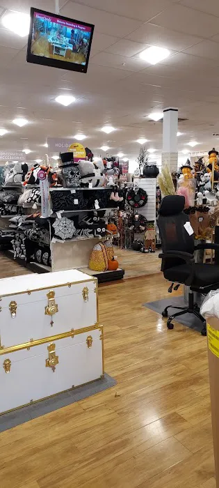 Marshalls & HomeGoods 4
