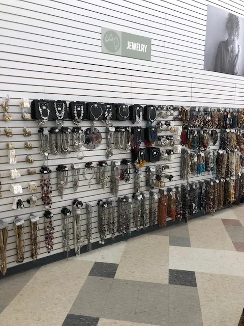 Discount Fashion Warehouse Toledo 0