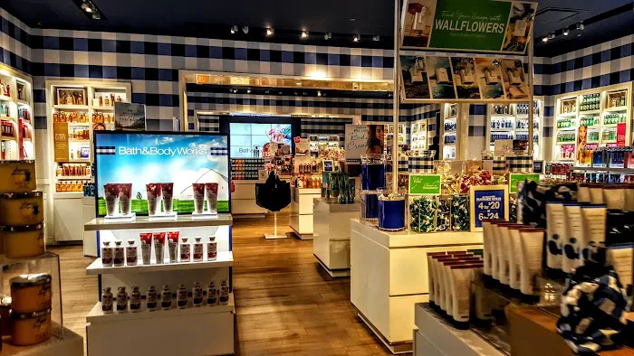 Bath & Body Works 4