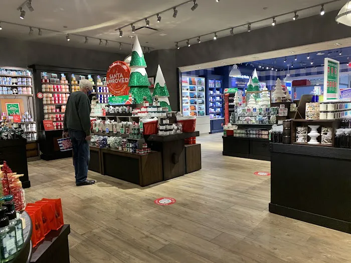 Bath & Body Works 4