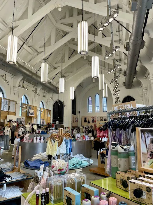 Urban Outfitters 9