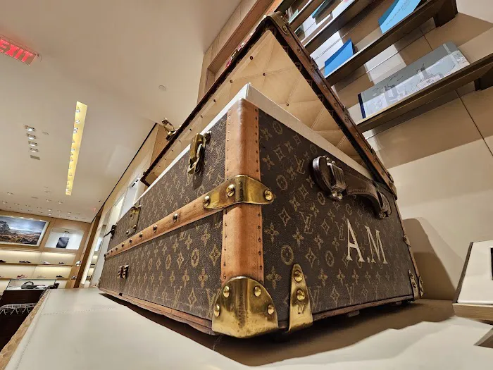 Louis Vuitton Cincinnati Kenwood 4